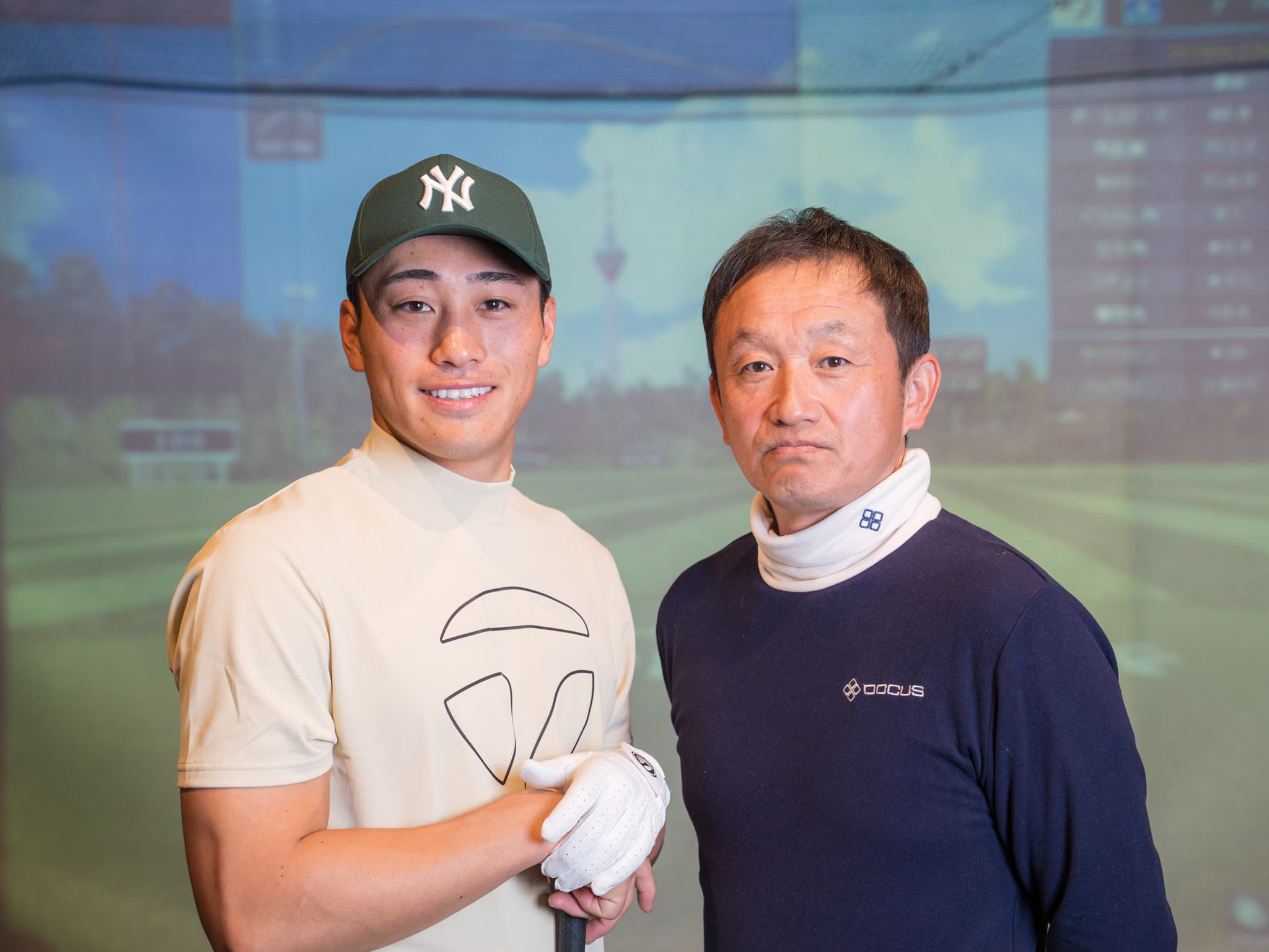 新村駿プロと手塚直樹プロのツーショット写真